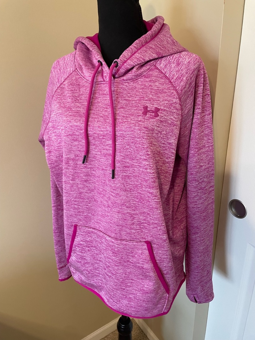 Under Armour Women’s Heathered Fuchsia Pullover Hoodie